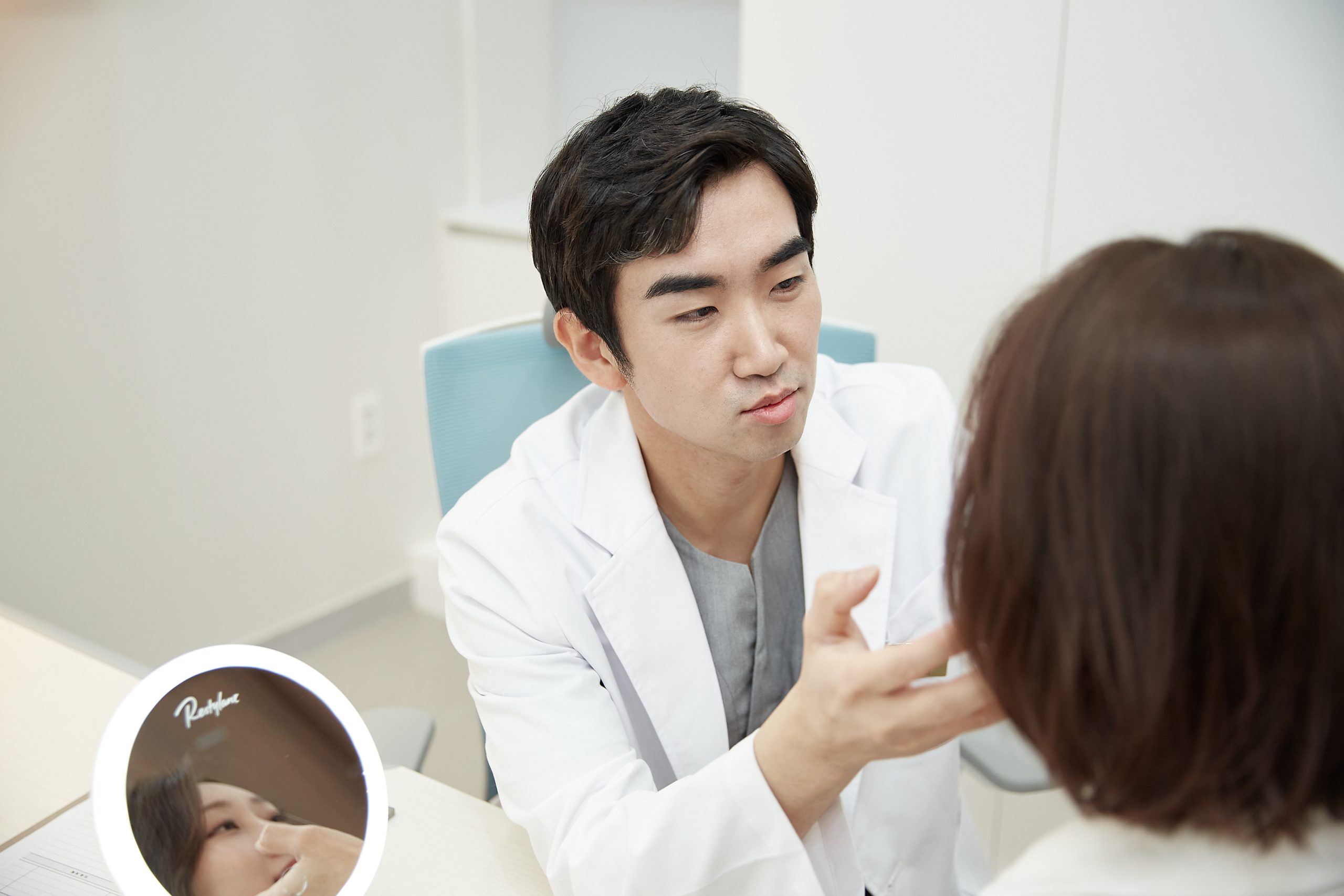 Lower Eyelid Fat Repositioning in Busan